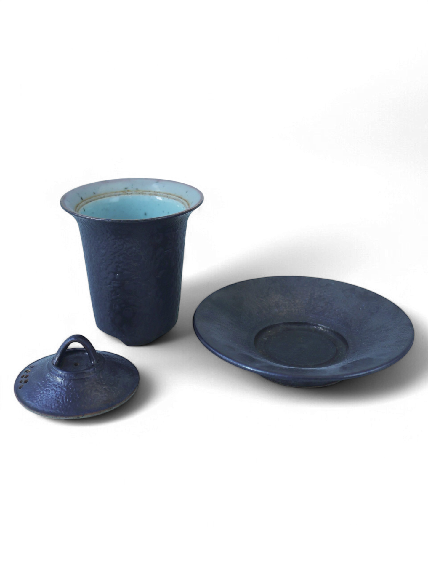 Black Glaze Lid Bowl: A Rare Fusion of Elegance and Functionality