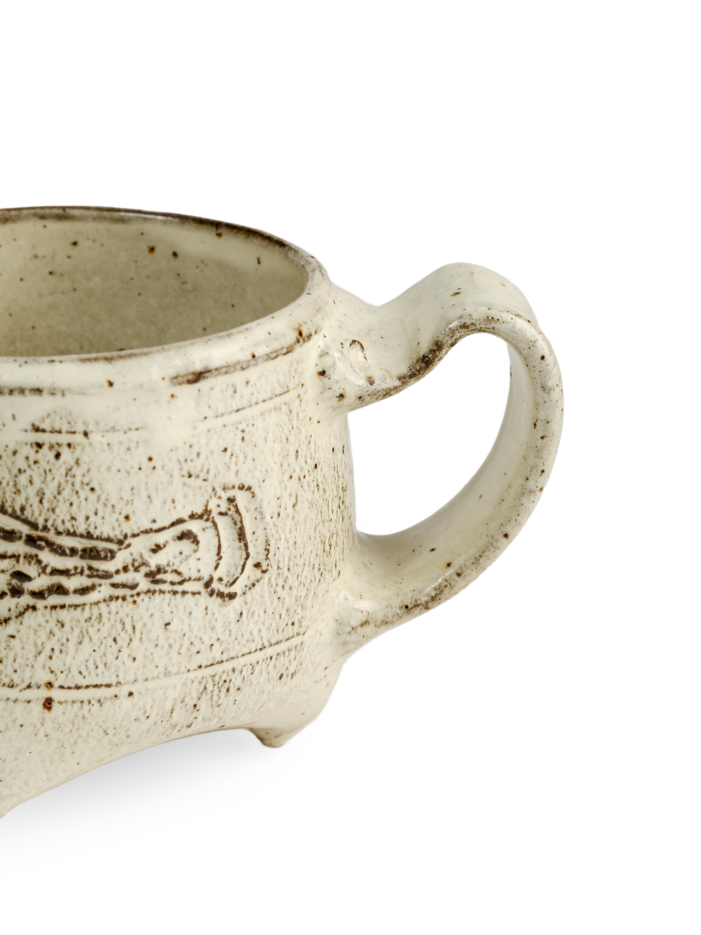 Tripod clay teacup with crocodile totem design